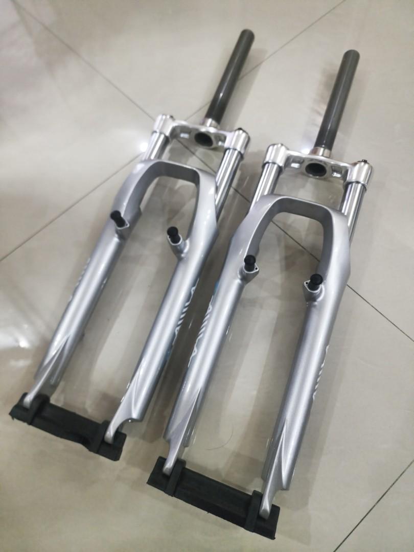 SR Suntour XCT V and Disc Suspension Fork 130mm Travel Sports Equipment Bicycles Parts Parts Accessories on Carousell