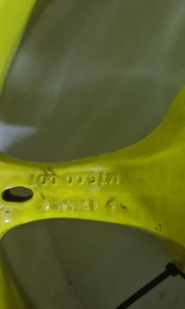 suzuki motorcycle wheels