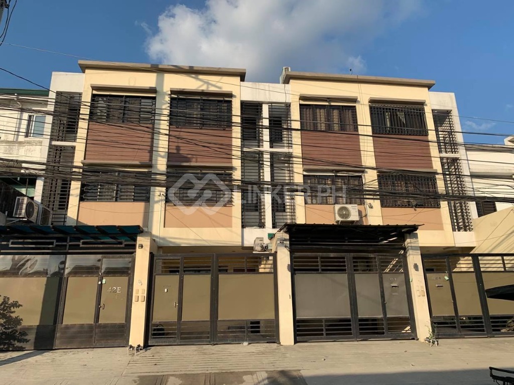 Affordable Townhouse at King Christopher St., Kingspoint Subdivision