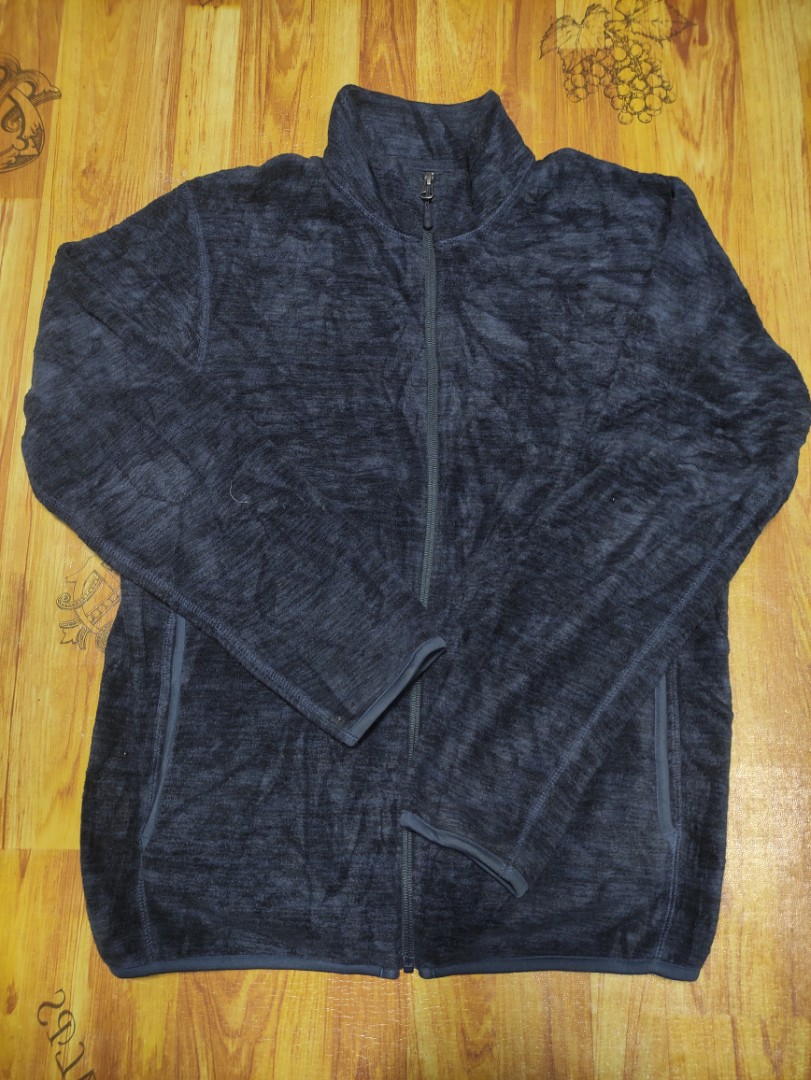 Uniqlo fleece jacket Men, Men's Fashion, Coats, Jackets and Outerwear on Carousell