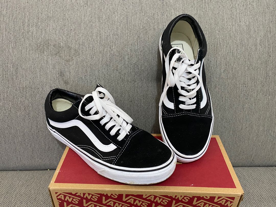 toko vans di pim