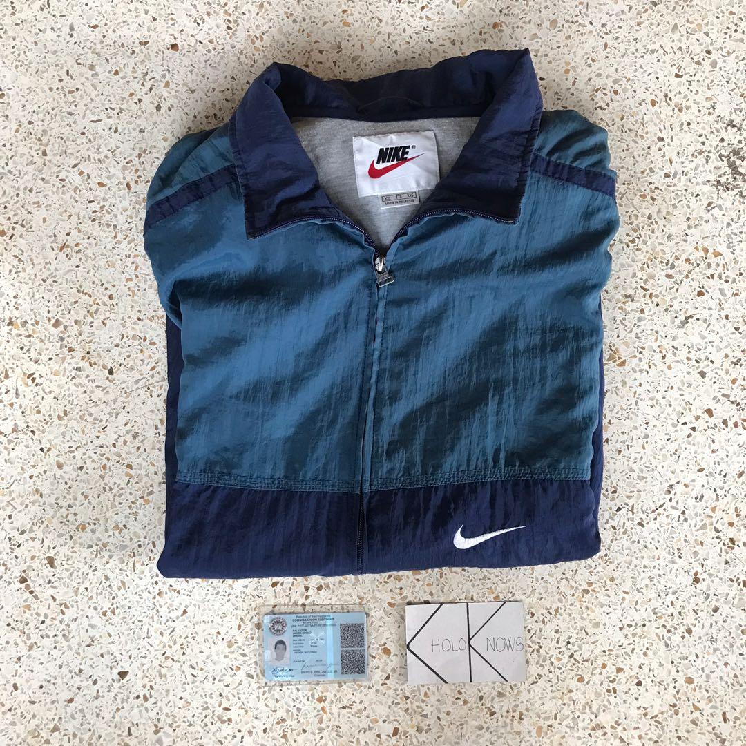 Vintage nike windbreaker on sale outfit