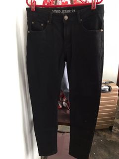 (Category: ) located in . Submitted by ucenaaaaa (Listing ID 1147891921, Image 1). Description: .