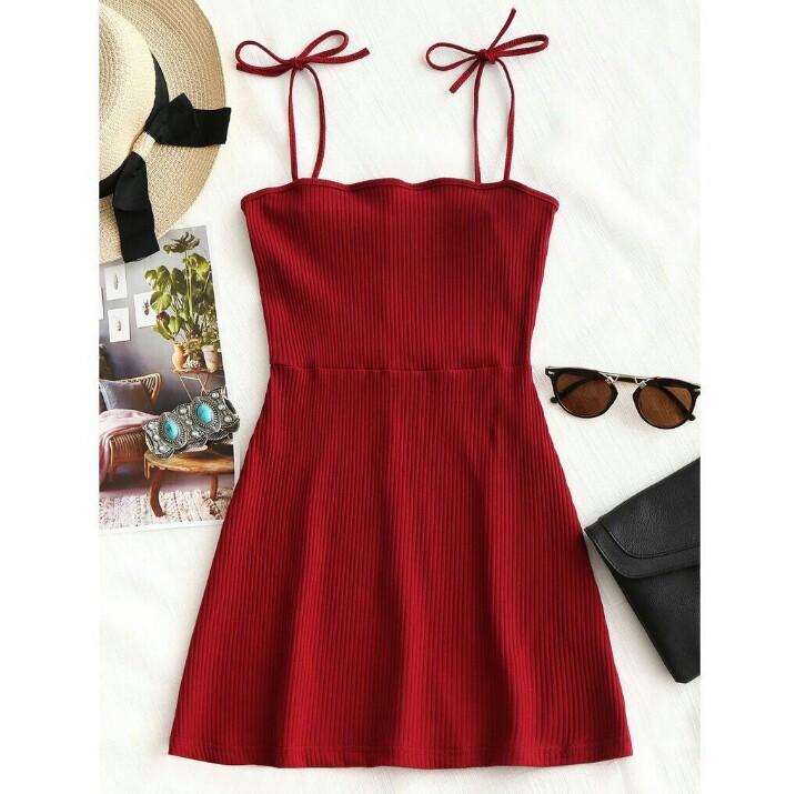 ZAFUL KNITTED RIBBED DRESS (Category: Dresses) located in Las Pinas. Submitted by apparel360degree (Listing ID 1147966267, Image 3). Description: I bought it before $19.99 plus shipping (Php 1042 + shipping fee) Never been use it was too short for me cause I'm tall. Super pretty lalo na yung color nakakaputi ✨.
