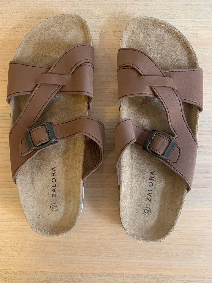 Zalora slippers store