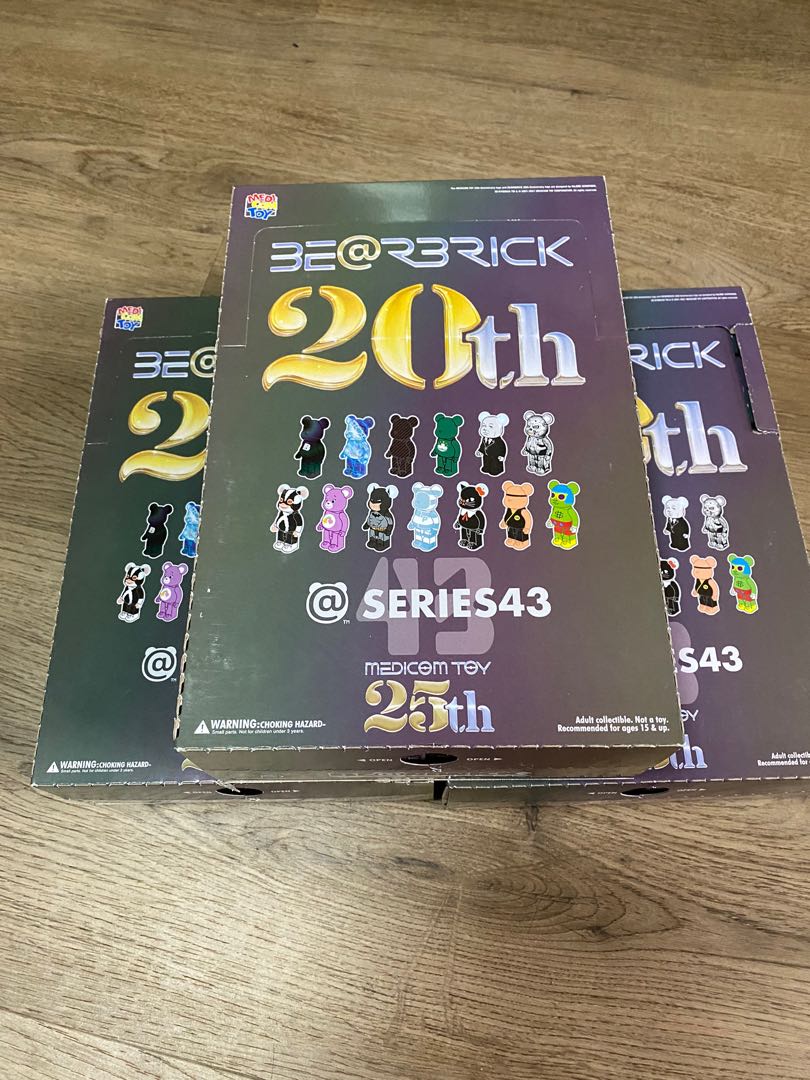 全新最後數盒Medicom Toy Bearbrick series43 原盒, 興趣及遊戲, 玩具 