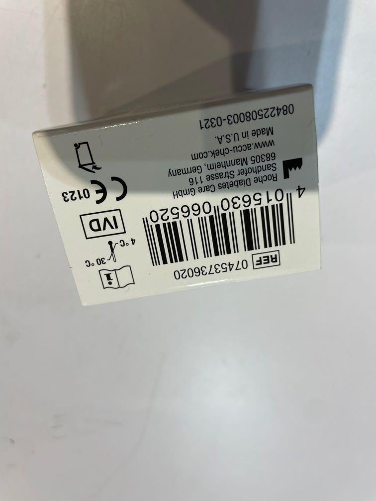 行貨‼️Accu Chek Guide 50’s 試紙 , 健康及營養食用品, 醫療用品和工具 - Carousell