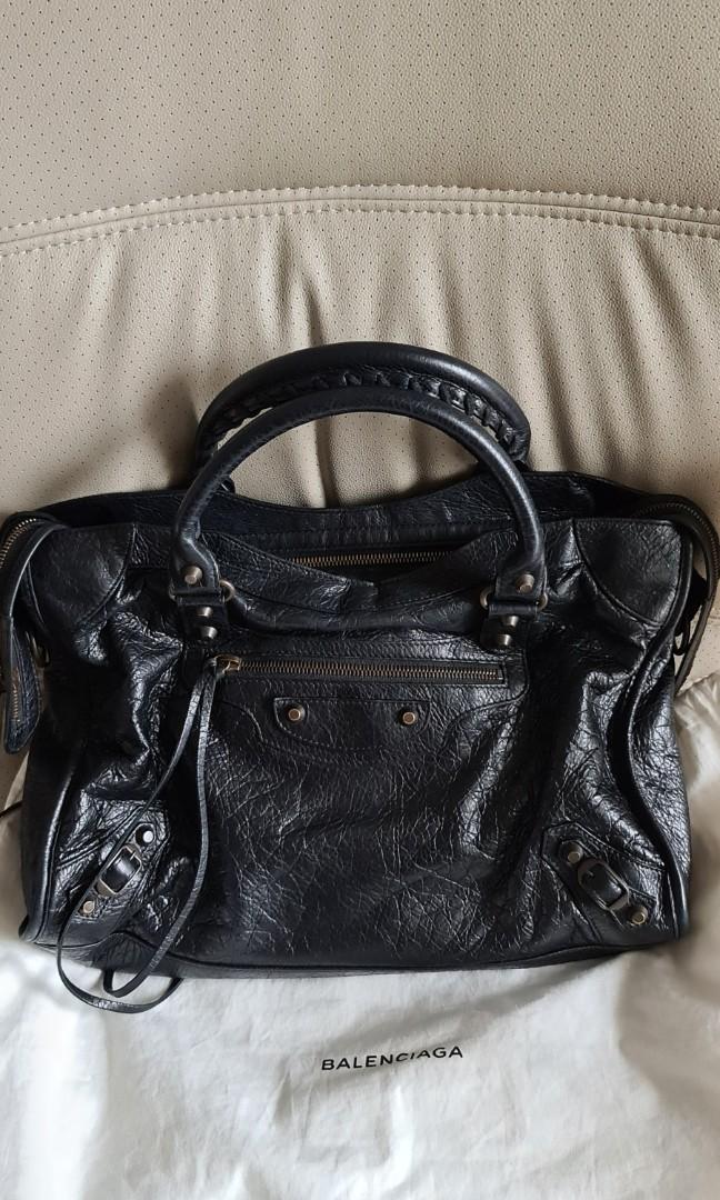classic city balenciaga