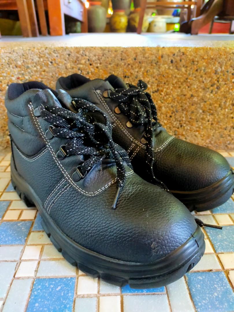Bata Industrial Safety Shoes, Men's Fashion, Footwear, Boots on Carousell