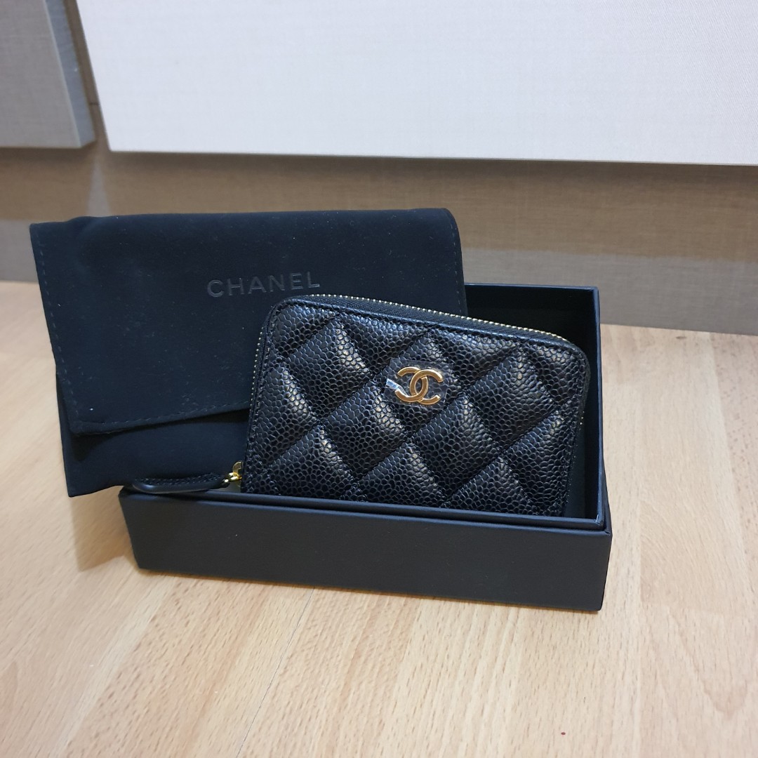 Chanel classic zipped coin purse in gold tone