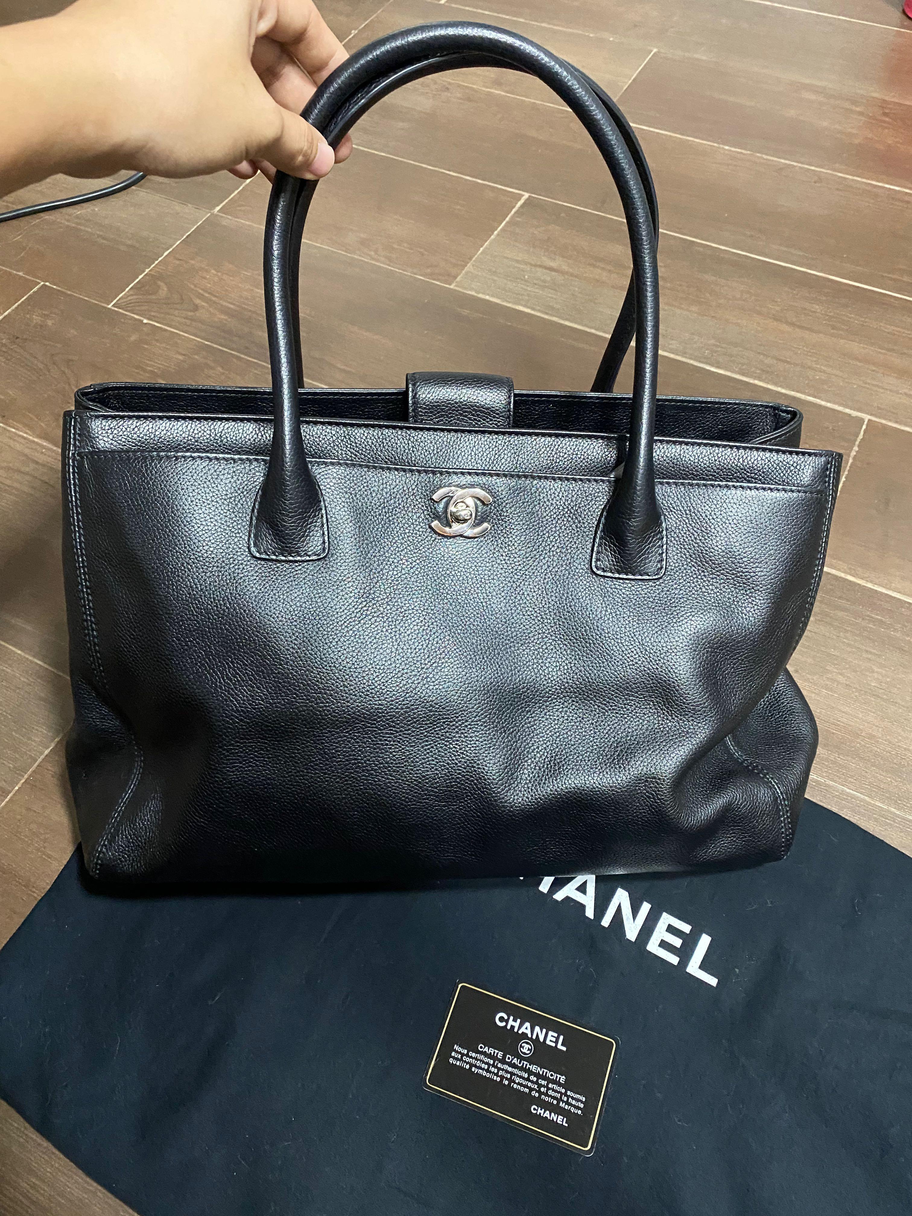 CHANEL Exec. Cerf Tote, Luxury, Bags & Wallets on Carousell