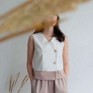 White CHLOE top (R1)