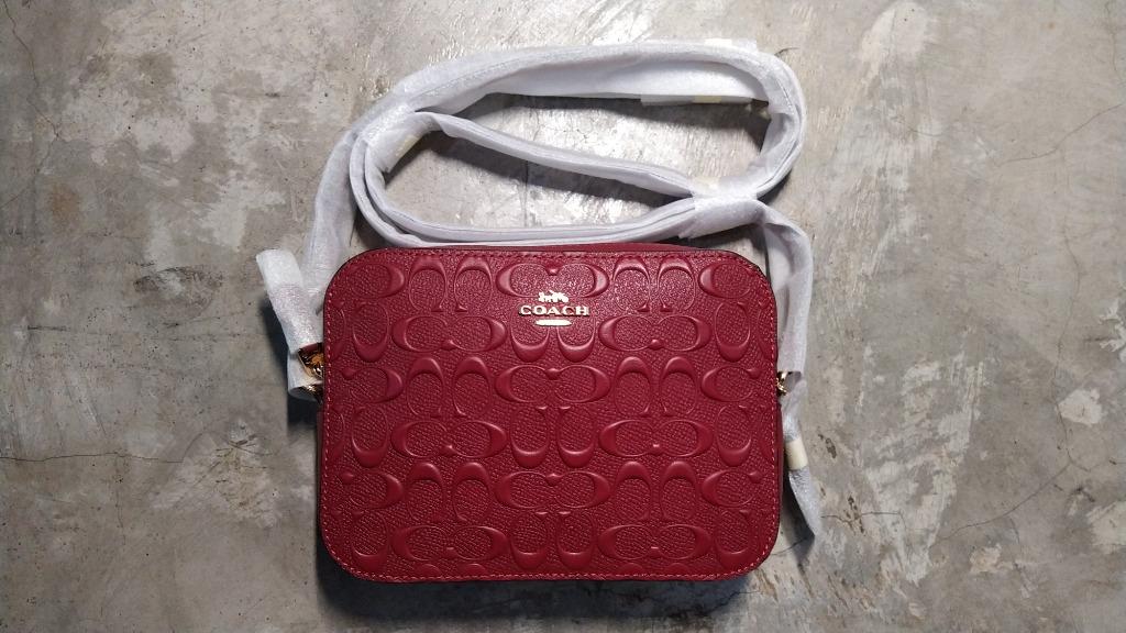 Coach Mini Camera Bag In Signature Leather (Category: Luxury Bags & Wallets) located in Quezon City. Submitted by mjsee21 (Listing ID 1152410676, Image 1). Description: Coach Mini Camera Bag In Signature Leather Authentic, with tag, no box PHP10,000.00 only SRP $278.00 + tax.