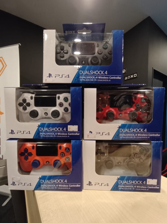 DS4 WIRELESS CONTROLLER, Video Gaming, Gaming Accessories, Controllers ...
