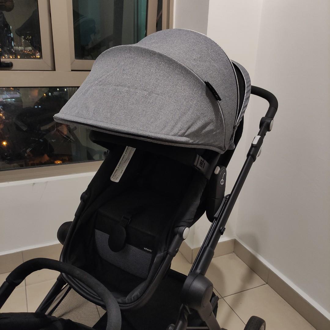 Evenflo Gold Pivot Xpand Moonstone with Extra Toddler Seat Tandem