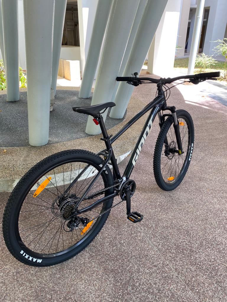 GIANT TALON 4 2022 Model Mountain Bike