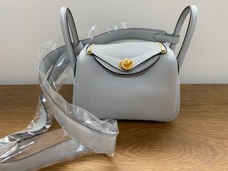 （分類：）位於 。 由 jas_oui 提交（商品編號 1152397279，圖片 1）。簡介： 。