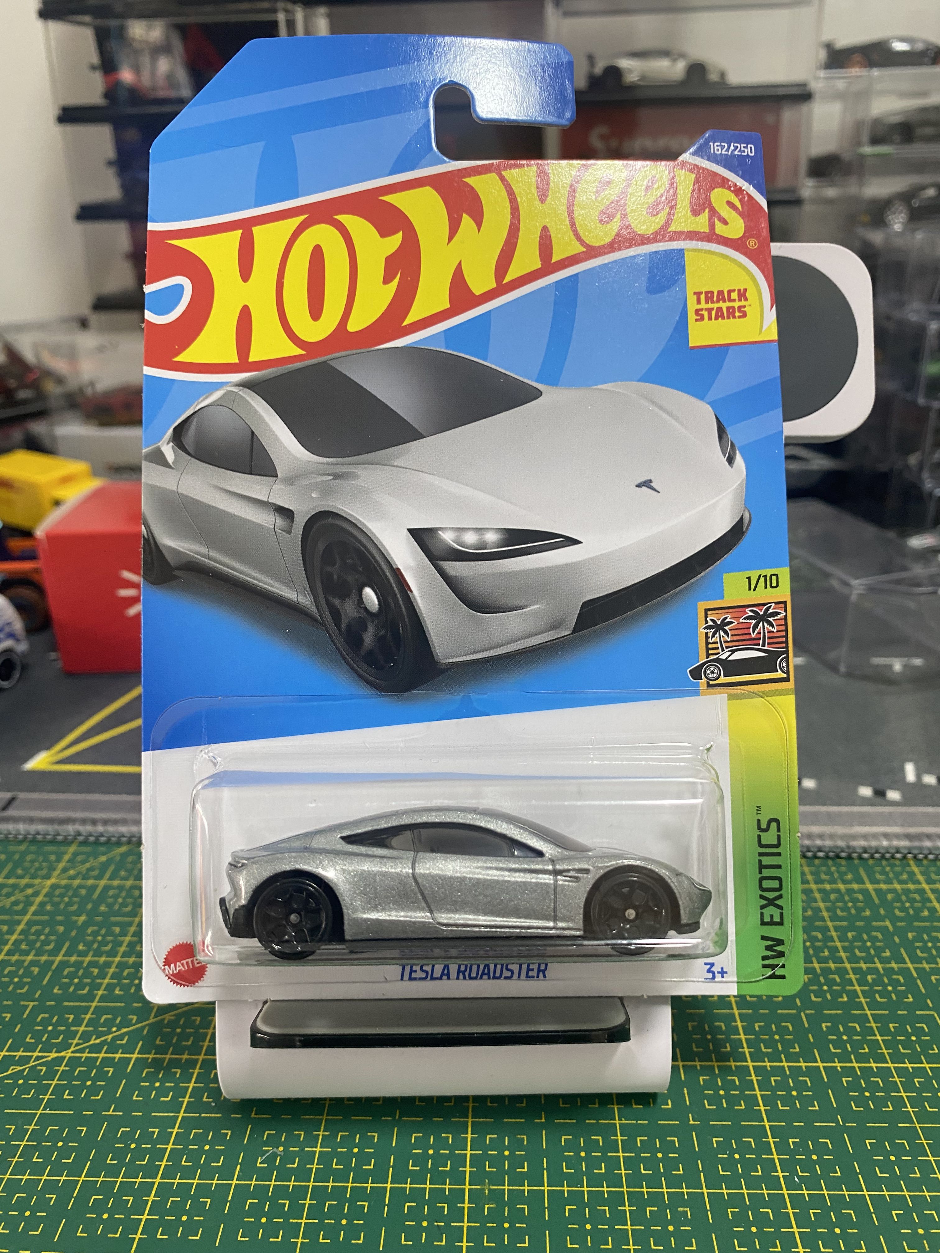 Hot wheels tesla roadster 2020 new arrivals