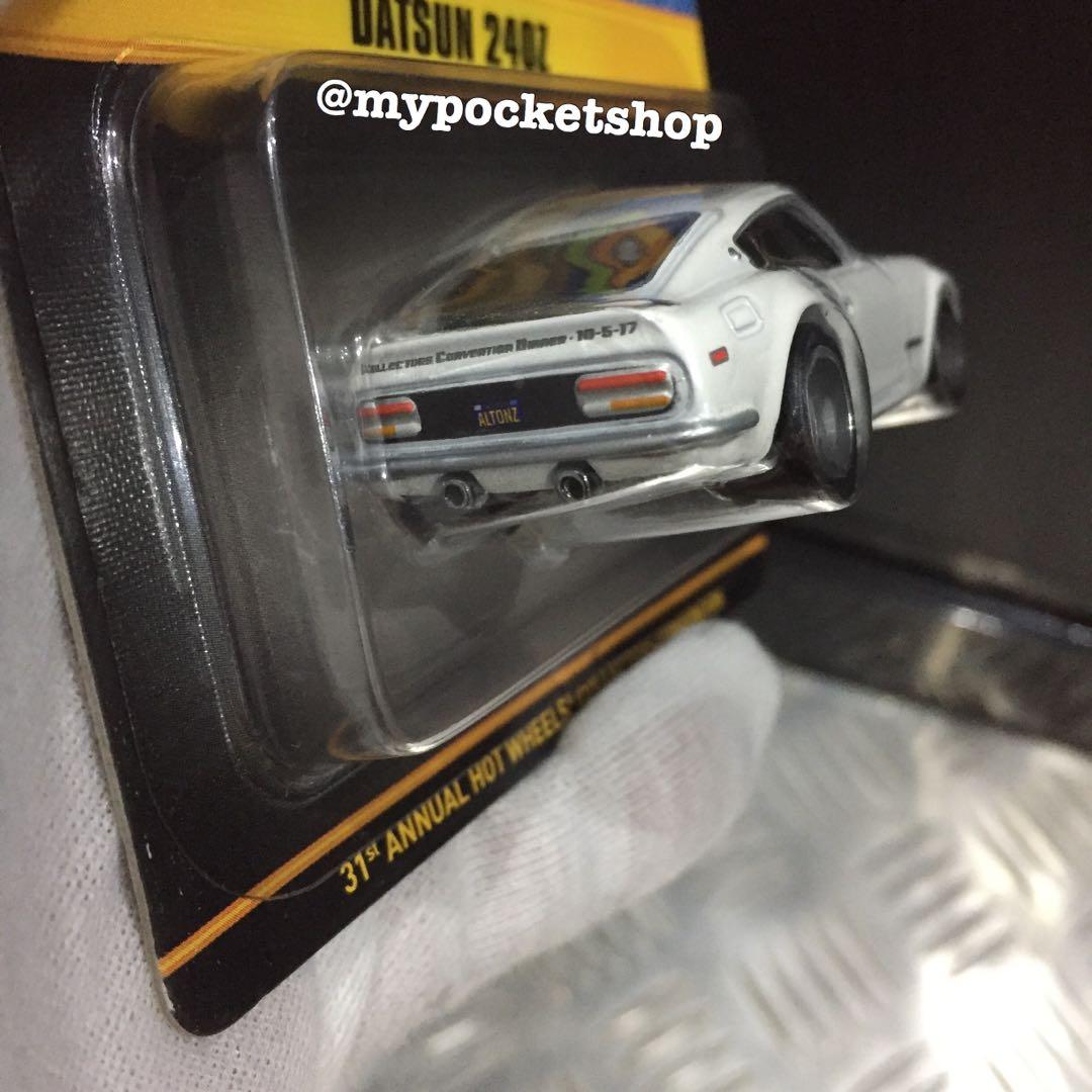 Hot Wheels DATSUN 240Z - White w/ Very Limited Dinner Sticker and
