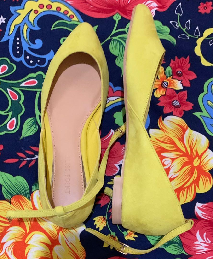 Yellow ankle strap hot sale flats