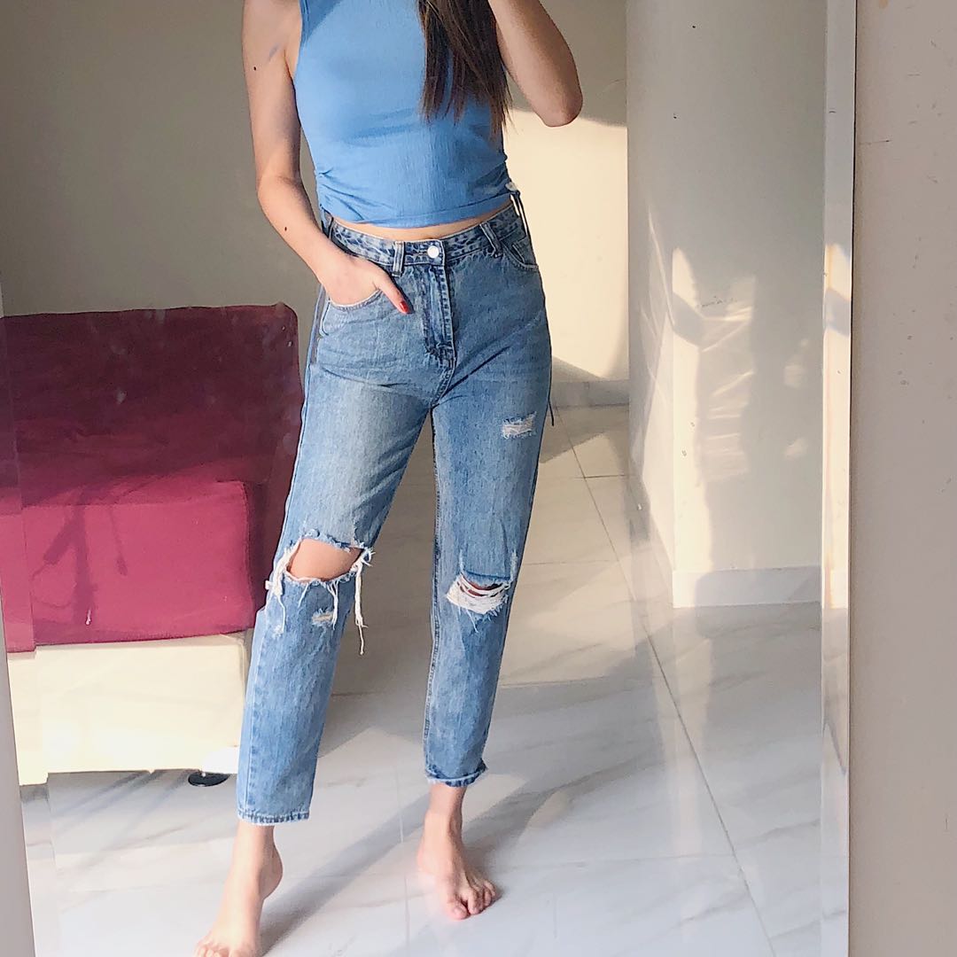 LIGHT BLUE RIPPED JEANS HIGHWAIST JEANS 