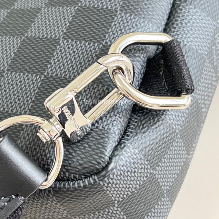 Louis Vuitton LV Avenue slingbag new Grey ref.633865 - Joli Closet
