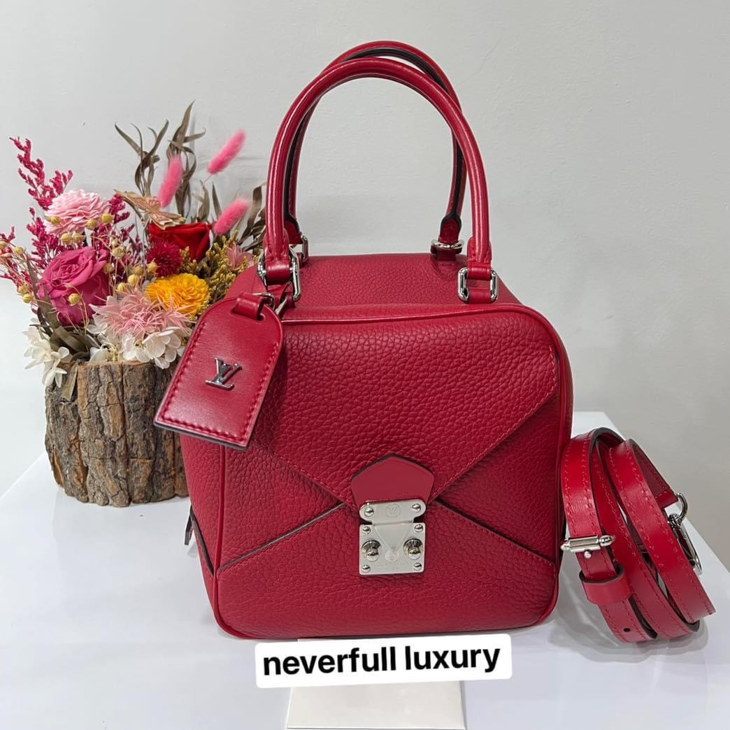 Louis Vuitton Taurillon Neo Square Bag - Black Handle Bags, Handbags -  LOU715682