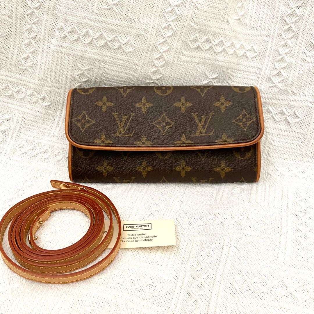 Louis Vuitton Brown Monogram Pochette Twin PM Cloth ref.963978 - Joli Closet