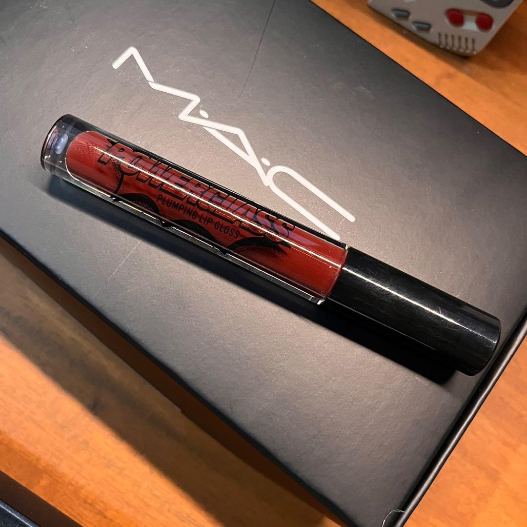 MAC Powerglass Plumping Lip Gloss - Pout Last Night (Category: Makeup) located in Manila. Submitted by jungtae_21 (Listing ID 1152379862, Image 1). Description: Brand new and unopened Retails at P1,450 BPI/Gcash Grab/Lalamove.