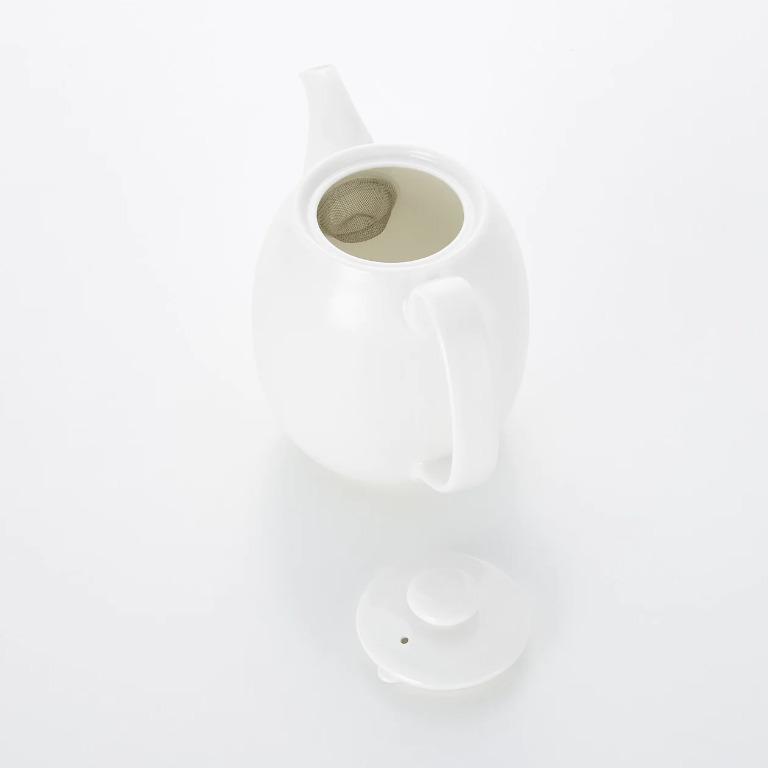 Muji Bone China Pot, Small, Furniture & Home Living, Kitchenware