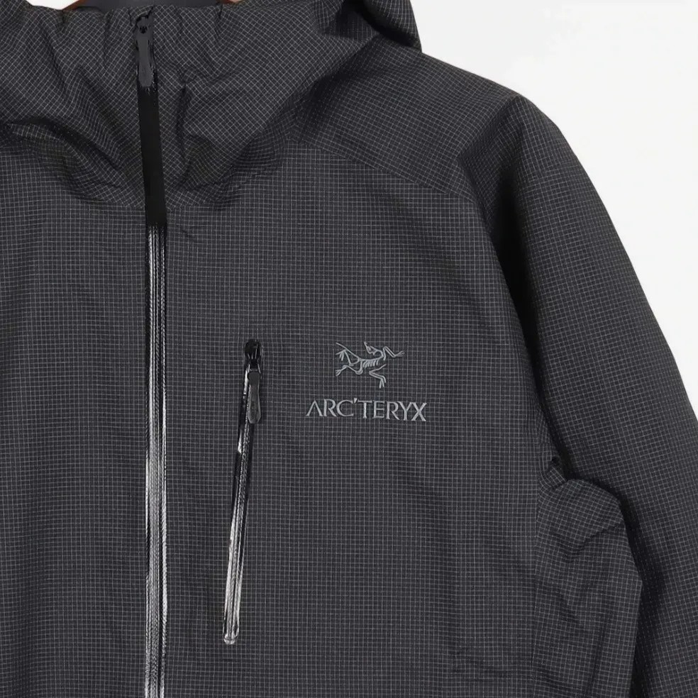 New🔥Arc'teryx Alpha SL Anorak🔥, 男裝, 外套及戶外衣服- Carousell