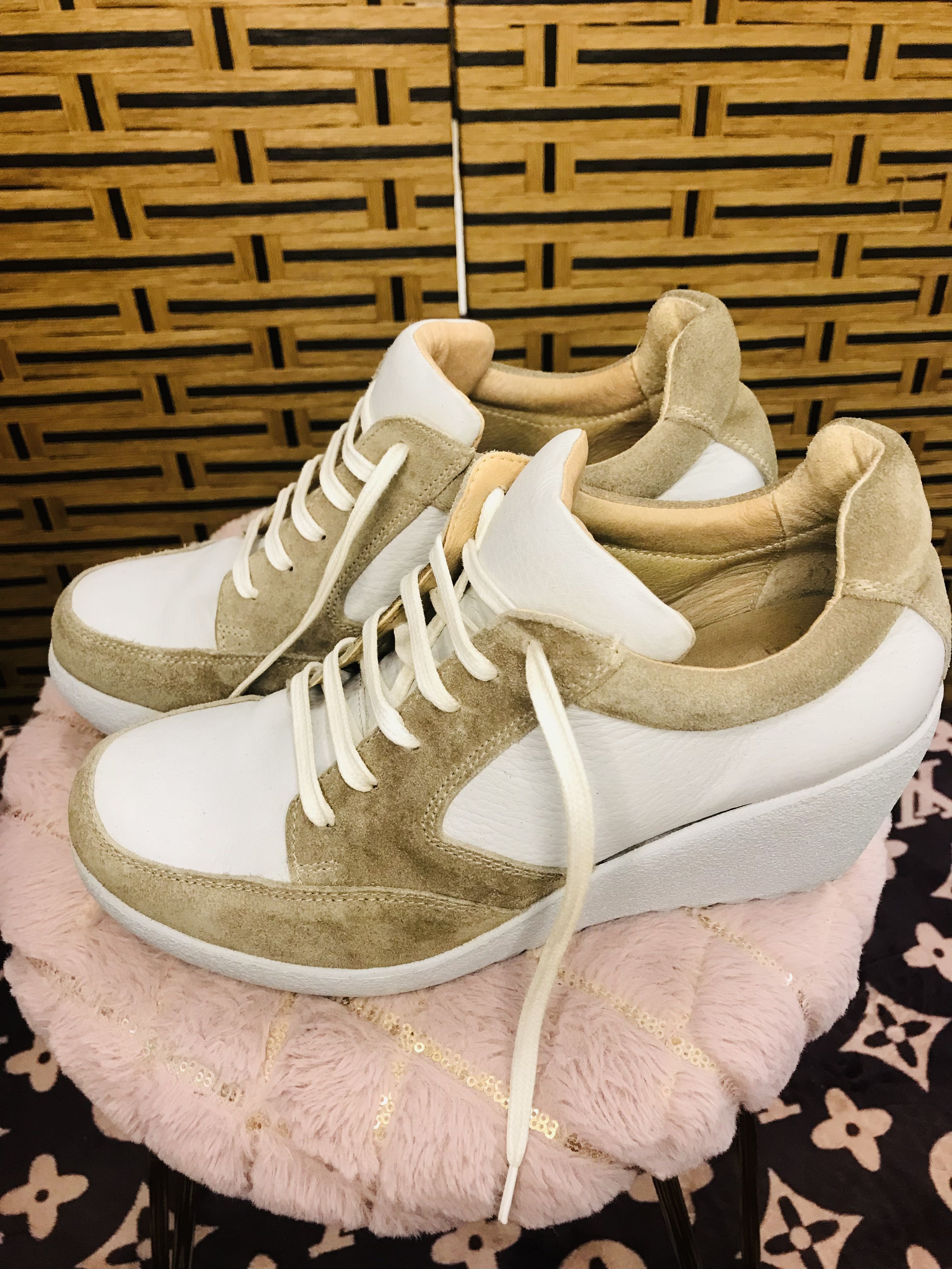 Platform on sale sneakers 219