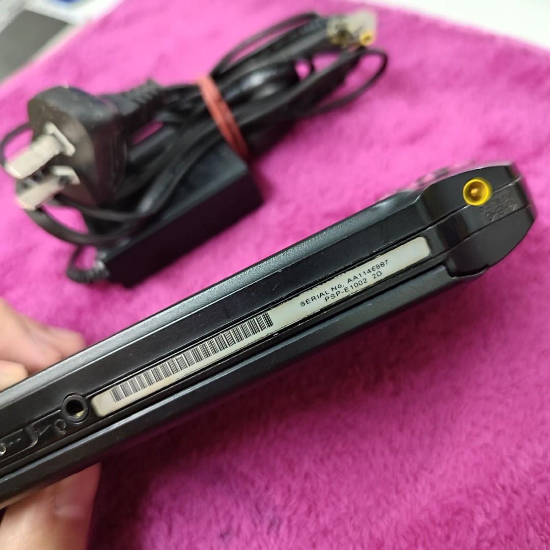 PSP E1002 2D Black 1 CDlet game, Video Gaming, Video Game Consoles