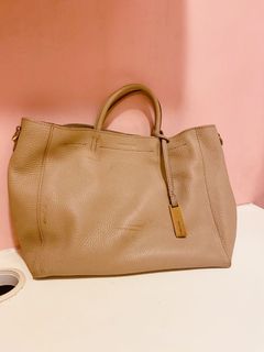 （分類：）位於 。 由 rblover 提交（商品編號 1152477528，圖片 1）。簡介： 。