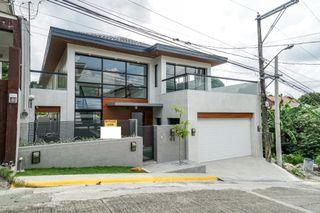 RC. 5BR Modern House W/pool and Automated gate in Filinvest QC nr Batasan hills Commonwealth Compare Mira nila Tivoli Royale Don antonio Royale BF Homes QC Casa milan