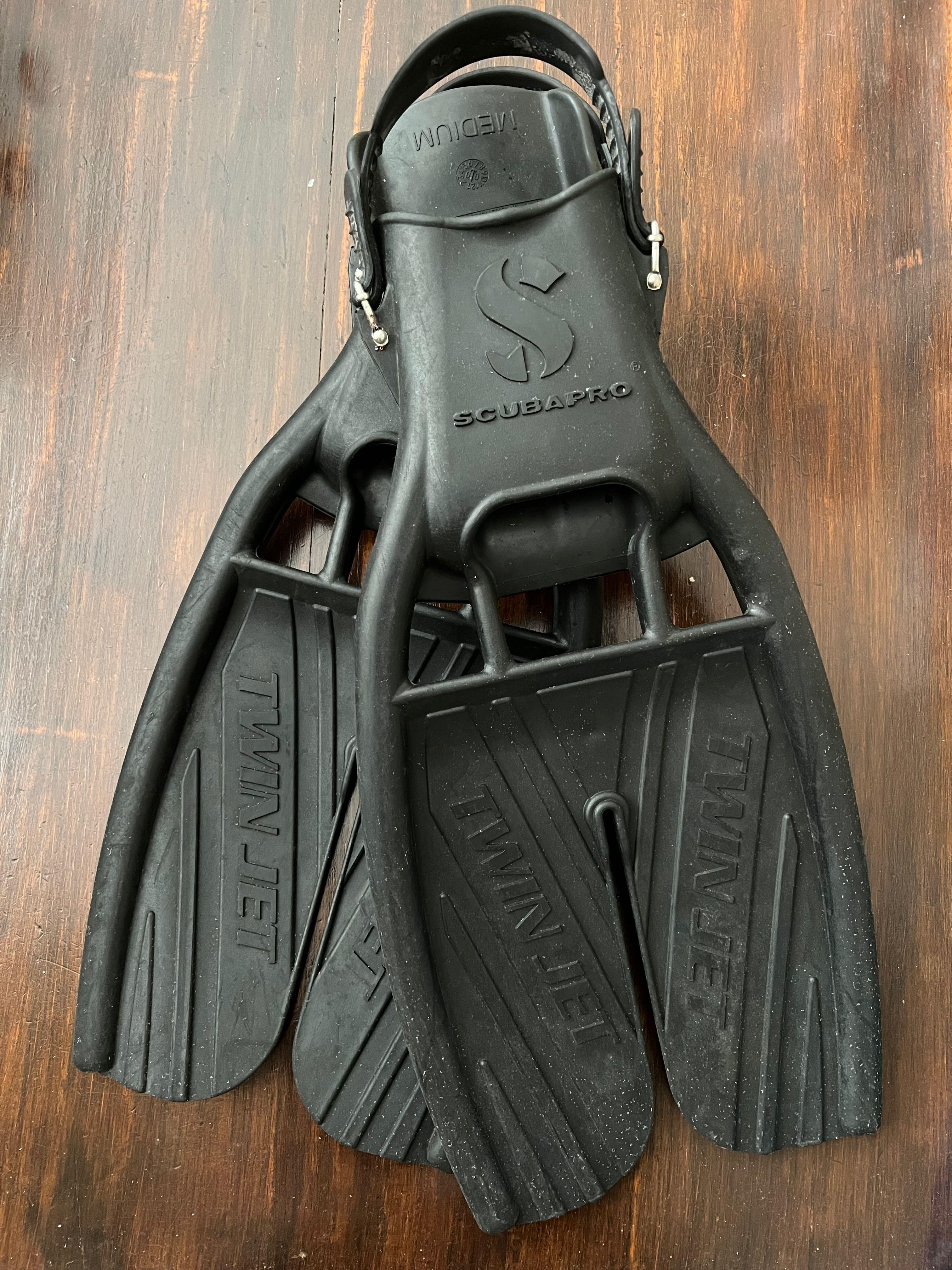 Scubapro Twin Jet Max Open Heel Split Fins, Sports Equipment, Other ...