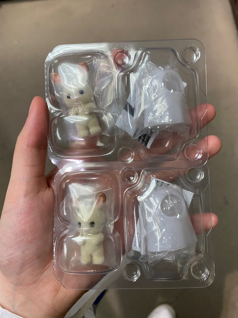 Sylvanian Families BABY COSTUME (RARE) GHOST RABBIT, Hobbies ...
