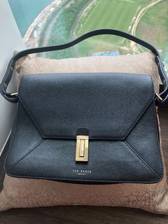 （分類：）位於 。 由 shopaholicing 提交（商品編號 1152444686，圖片 1）。簡介： 。
