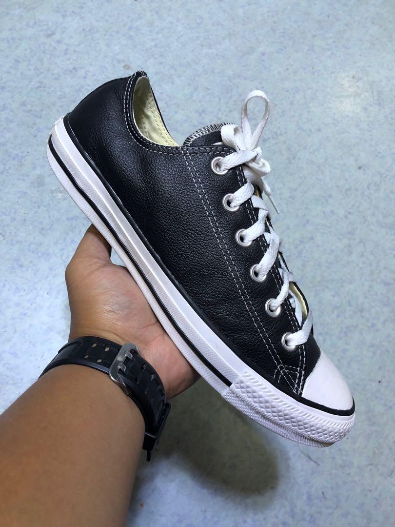 Unisex Chuck Taylor All Leather Low Top Black(26.5 cm), Men's Fashion, Footwear, Sneakers on Carousell