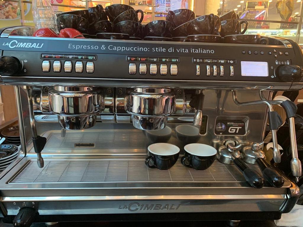 Used commercial coffee machine, TV & Home Appliances, Kitchen