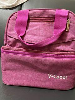 V-cool insulated bag