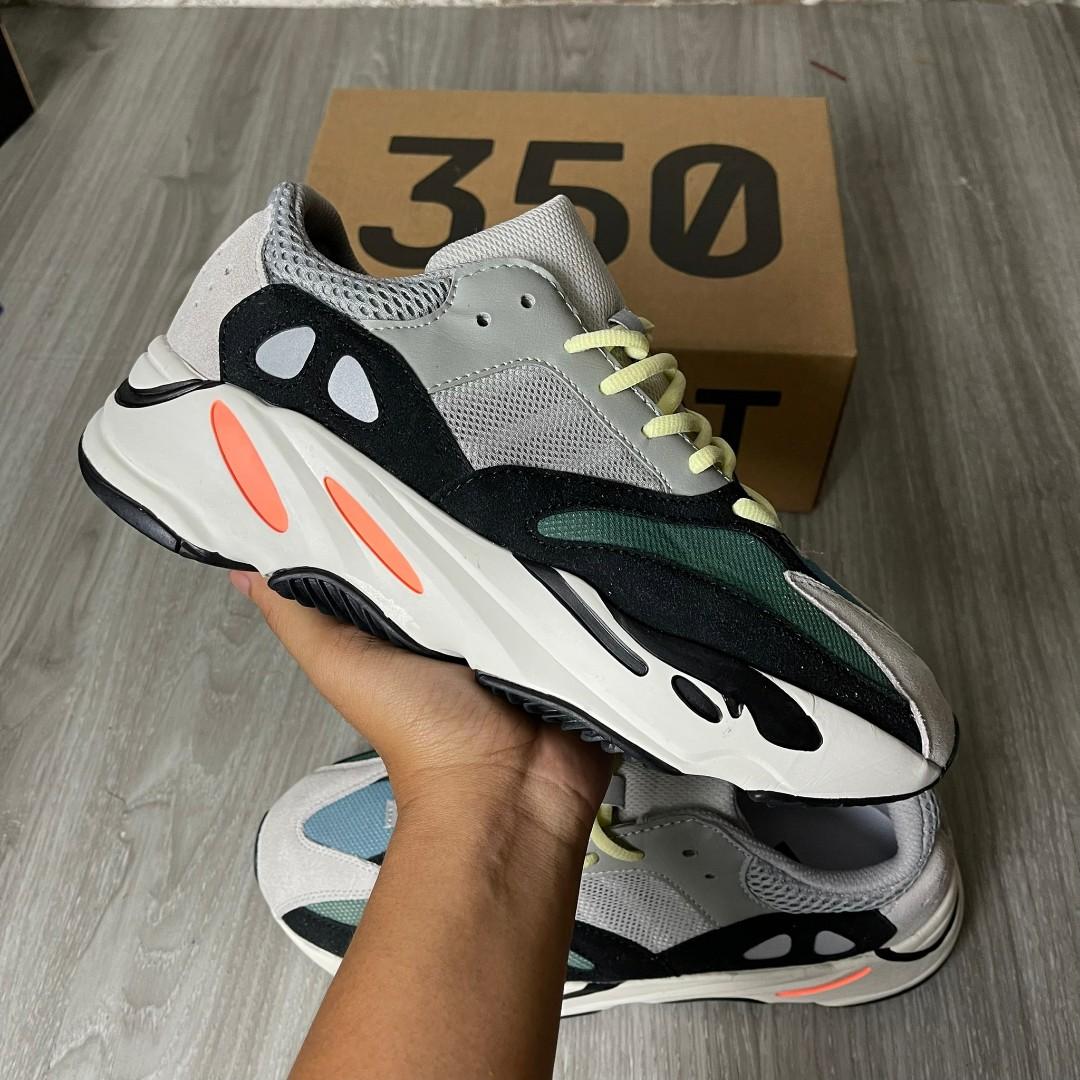 yeezy wave runner 700 9.5