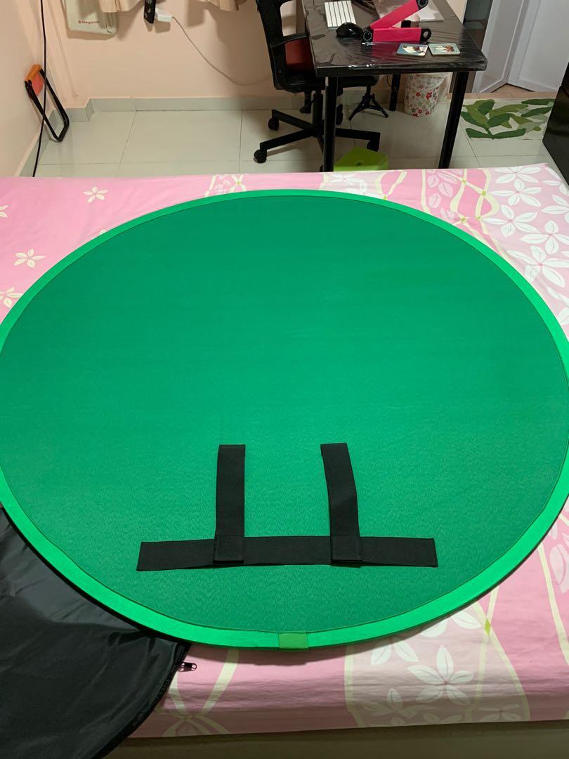 Chair green screen, Everything Else on Carousell