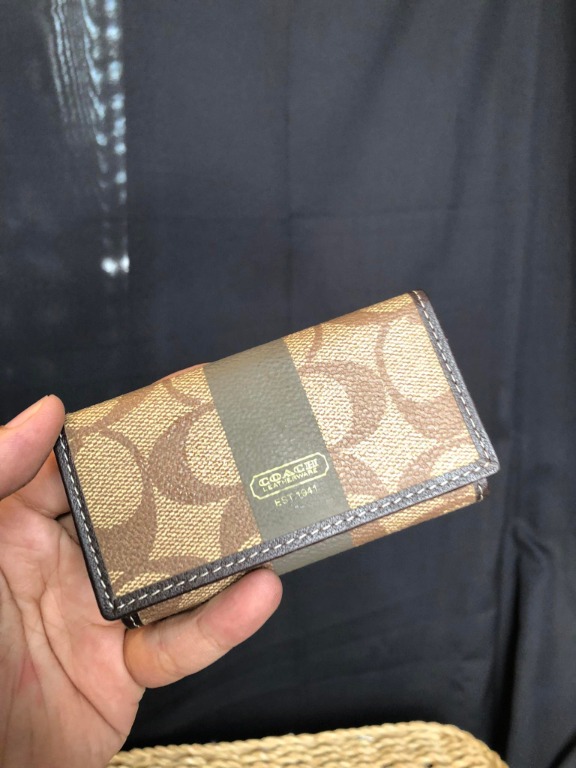 Coach Key Holder, Women's Fashion, Bags & Wallets, Wallets & Card
