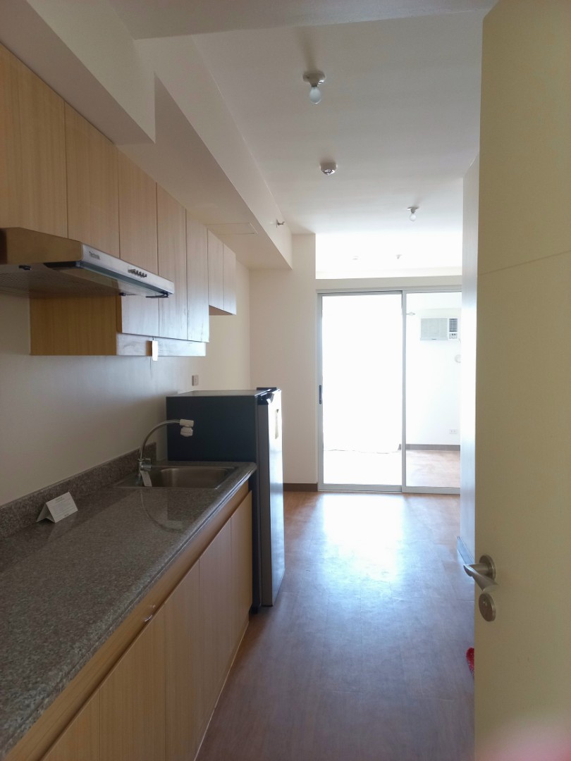 CONDO FOR RENT 1 bedroom unit with balcony Pet Friendly Cubao Quezon