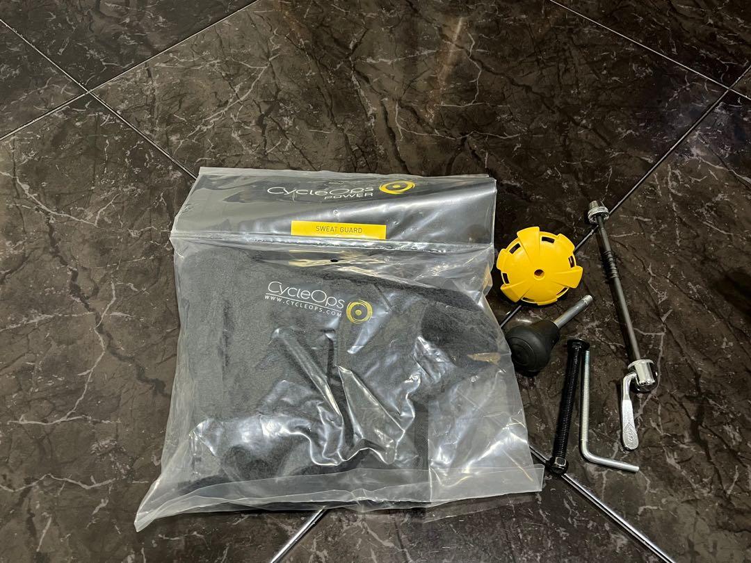 Cycleops Fluid 2 winter training kit