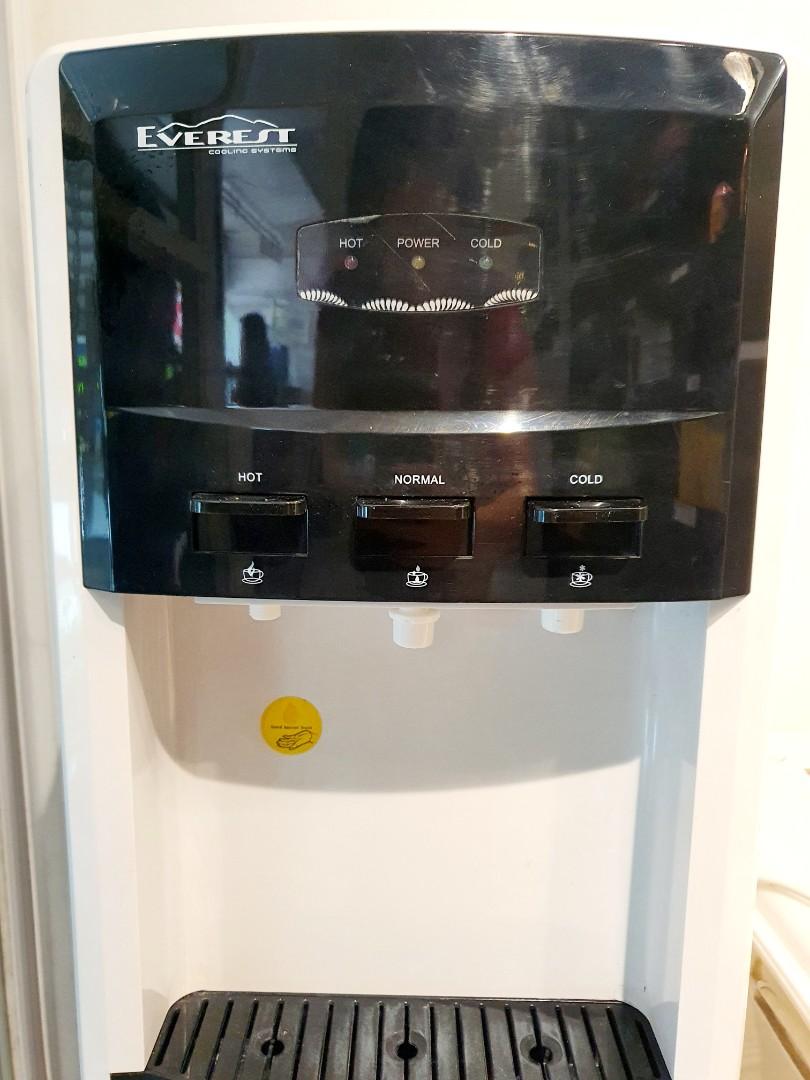 Everest Water Dispenser Hot and Cold Top Loading, TV & Home Appliances