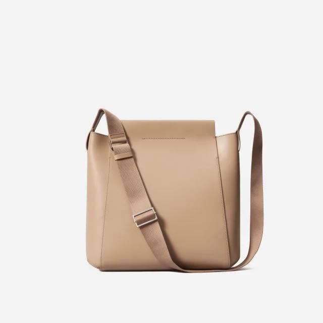 Everlane The Form Bag in Sand, Women's Fashion, Bags & Wallets ...