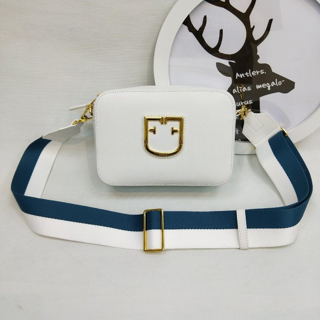 Furla brava camera shop bag