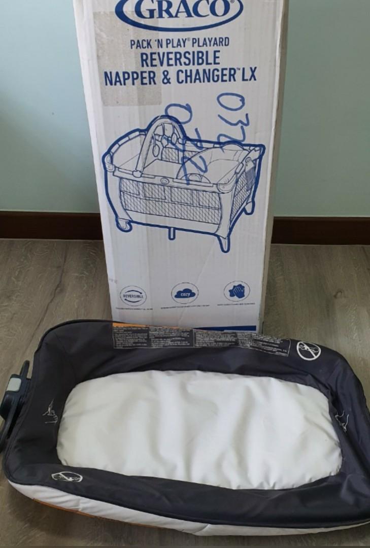 Graco Pack N Play Playard Reversible Napper & Changer LX, Babies & Kids